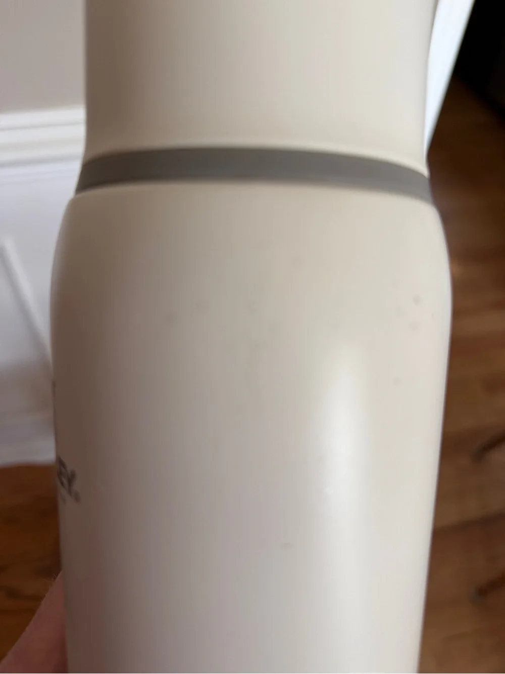 Stanley White Stainless Steel Travel Bottle - Picture 2 of 7